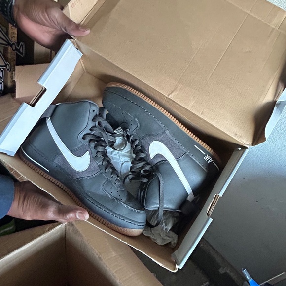 Mid top Air Force 1 - Picture 1 of 10